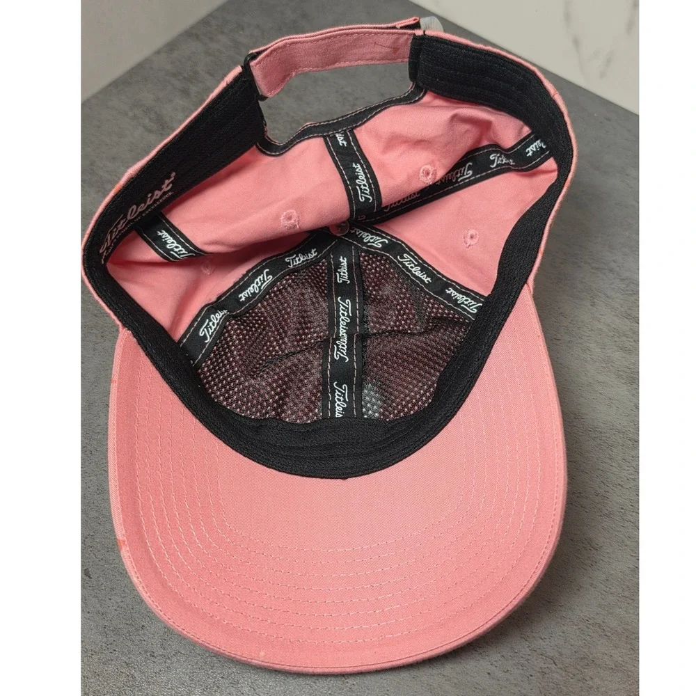 Titleist Mens Salmon Pink Golf Flag Print Adjustable Strapback Hat Cap